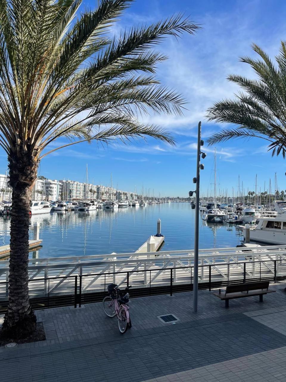 Luxurious With The Marina View Apartamento Los Ángeles